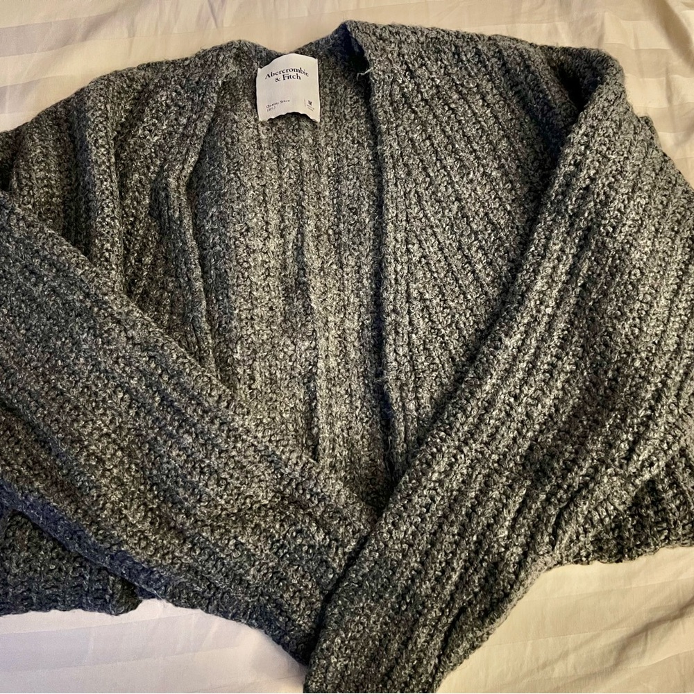 Abercrombie & Fitch Charcoal Knit Women's Cardigan
